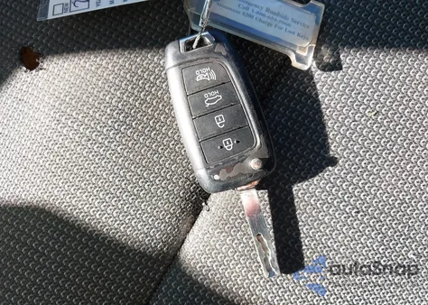 2019 Hyundai Accent Se z USA, uszkodzony, nr VIN 3KPC24A3XKE073264